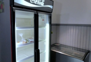 В Финляндии появились холодильники для обмена едой